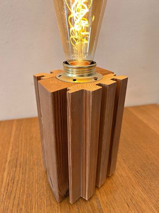 Lampada vintage legno