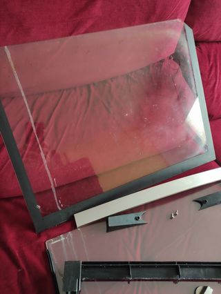 Cristales y piezas varias de Horno Teka HPE-635