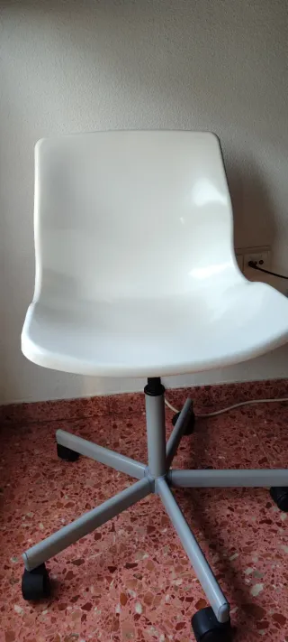 Silla de escritorio moderna