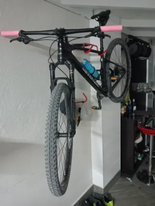 Bicicleta de Montaña Cannondale Negra