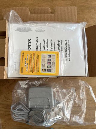 Nintendo 2DS Edición Pokémon Luna