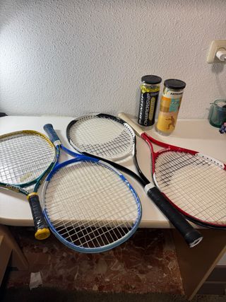 Racchette e palline da tennis
