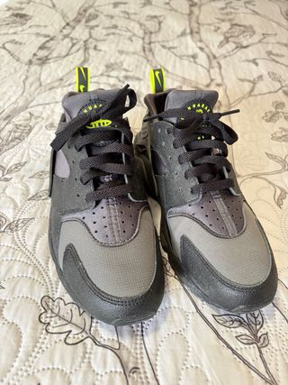 Nike Huarache Negro/Gris