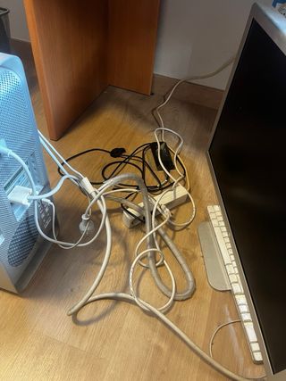 Monitor y Ordenador Mac Pro Apple