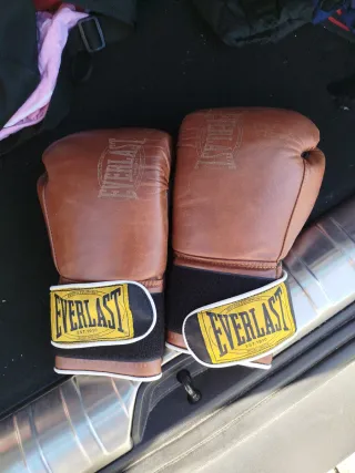 Guantes de Boxeo Everlast Marrones 14 z muy elegan