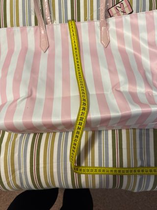 Bolso de rayas rosa y blanco