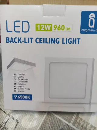 Plafoniera LED quadrata bianca