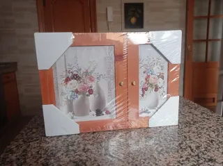 Cajón porta llaves sin estrenar Medidas 45x 32x5