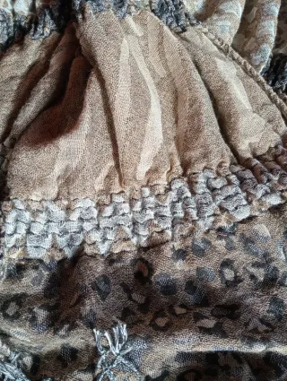 2 sciarpe donna beige e viola