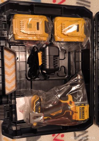 Taladro Percutor Dewalt XR 18V Brushless