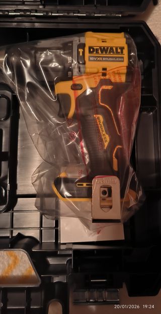 Taladro Percutor Dewalt XR 18V Brushless