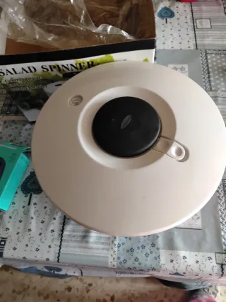 Centrifugadora de ensaladas, robot de cocina y oll