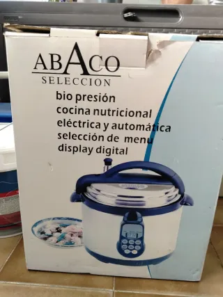 Centrifugadora de ensaladas, robot de cocina y oll