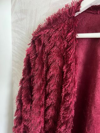 Chaqueta H&M burdeos flecos talla única