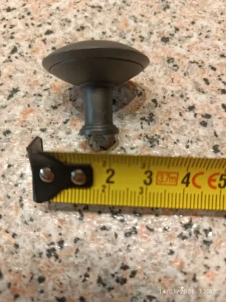 Tiradores y pomos para muebles