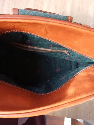 Bolso de cuero marrón