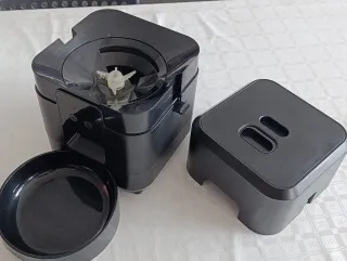 Comedero automático para mascotas