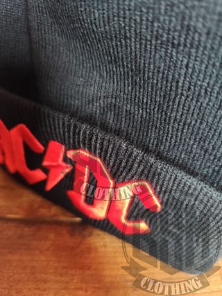 Berretto AC/DC Nero e Rosso