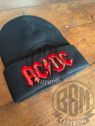 Berretto AC/DC Nero e Rosso