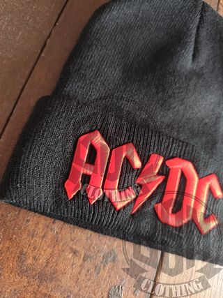 Berretto AC/DC Nero e Rosso