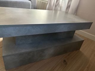 Mesa de comedor de piedra gris