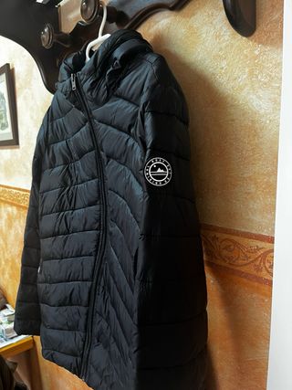 Anorak Roxy Negro con Capucha