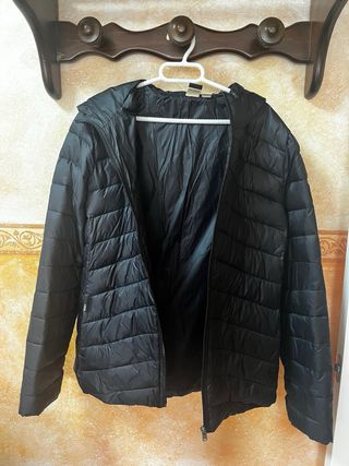 Anorak Roxy Negro con Capucha