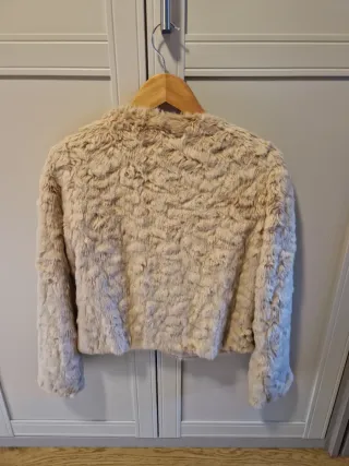 Abrigo pelo sintético beige talla M
