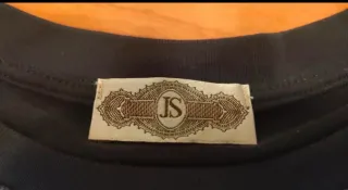 Blusa sin manga azul marino con detalles