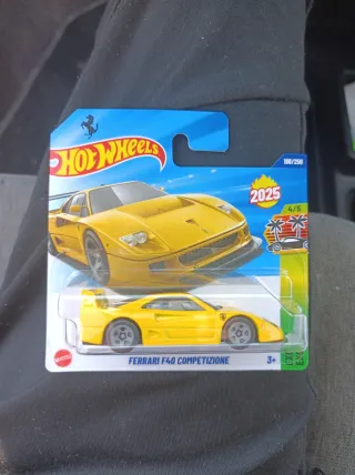 Hot Wheels Ferrari F40 Competicione 2025