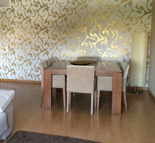 Mesa extensível em nogueira