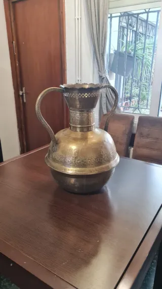 Jarrón Latón Martillado Vintage Artesanal