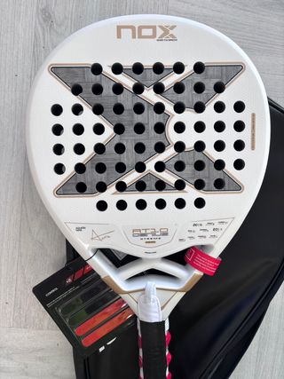 Pala NOX AT10 Genius 12K Alum Xtrem