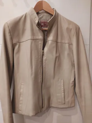 Cazadora de piel, peletería IBIPIEL, cuello mao