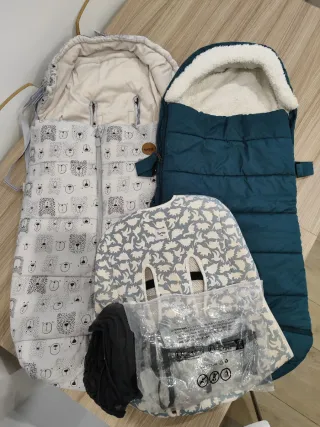 Uppababy Cruz V2 Silla de Paseo + Capazo + Sacos