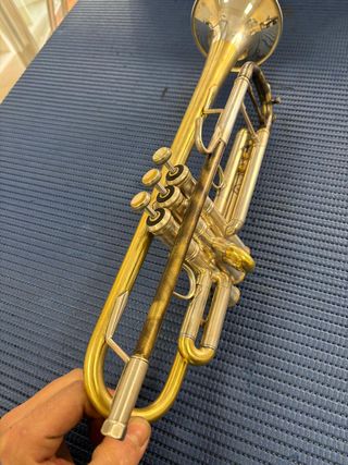 Trompeta Bach Stradivarius 25L