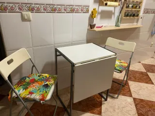 Set de mesita y sillas