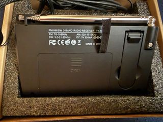 Radio Portátil Digital 3 Bandas