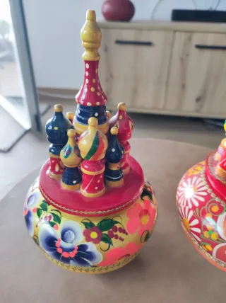 Cajas musicales rusas decoradas