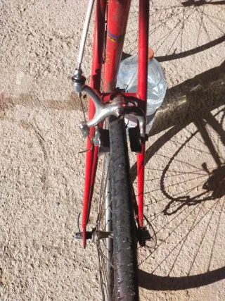 Bicicleta carretera antigua