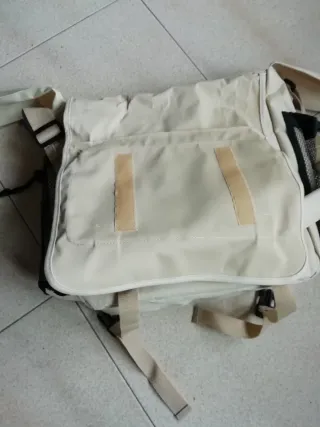 Borsa a tracolla Asics beige e nera mai usata