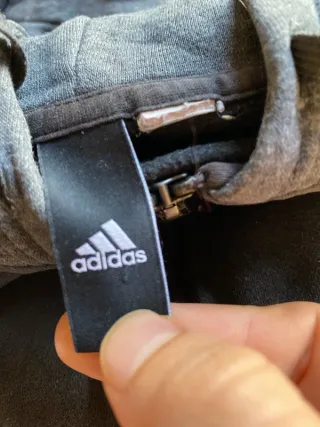 Sudadera Adidas con cremallera