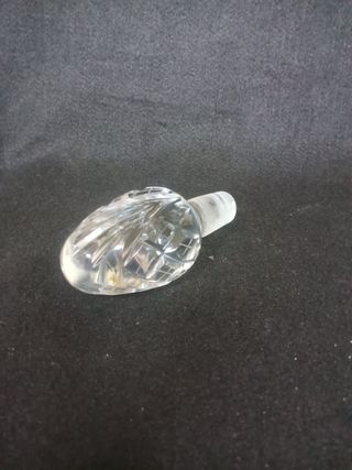 LICORERA CRISTAL TALLADO Y PLATA