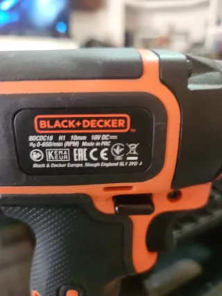 Taladro Black+Decker 18V con cargador