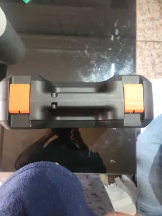 Taladro Black+Decker 18V con cargador