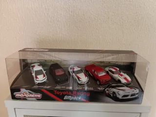 Pack 5 Coches Toyota Racing Majorette