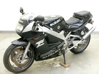 Suzuki RGV250 VJ21 9.200Km 7.699€