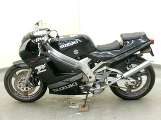 Suzuki RGV250 VJ21 9.200Km 7.699€