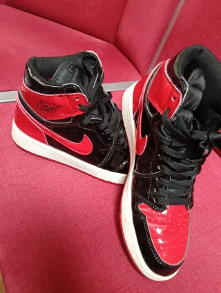 Zapatillas Jordan 1 Retro High "Bred Patent"