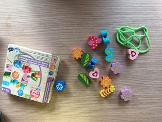 Juego de madera de enlazar piezas